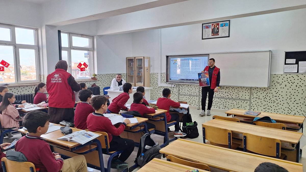 Kültür Sanat Yarışmaları, Deneyap Atölyeleri, Teknofest ve Münazara Yarışmalarının tanıtımlarını gerçekleştirdik. Bilgilendirme ve rehberlik çalışmalarımız planlı bir şekilde sürmekte olup, gençlerimizin her alanda  yetişmeleri için ça devam ediyoruz.
<a href="/OA_BAK/">Dr. Osman Aşkın Bak</a>
<a href="/gencliksporbak/">Gençlik ve Spor Bakanlığı 🇹🇷</a>