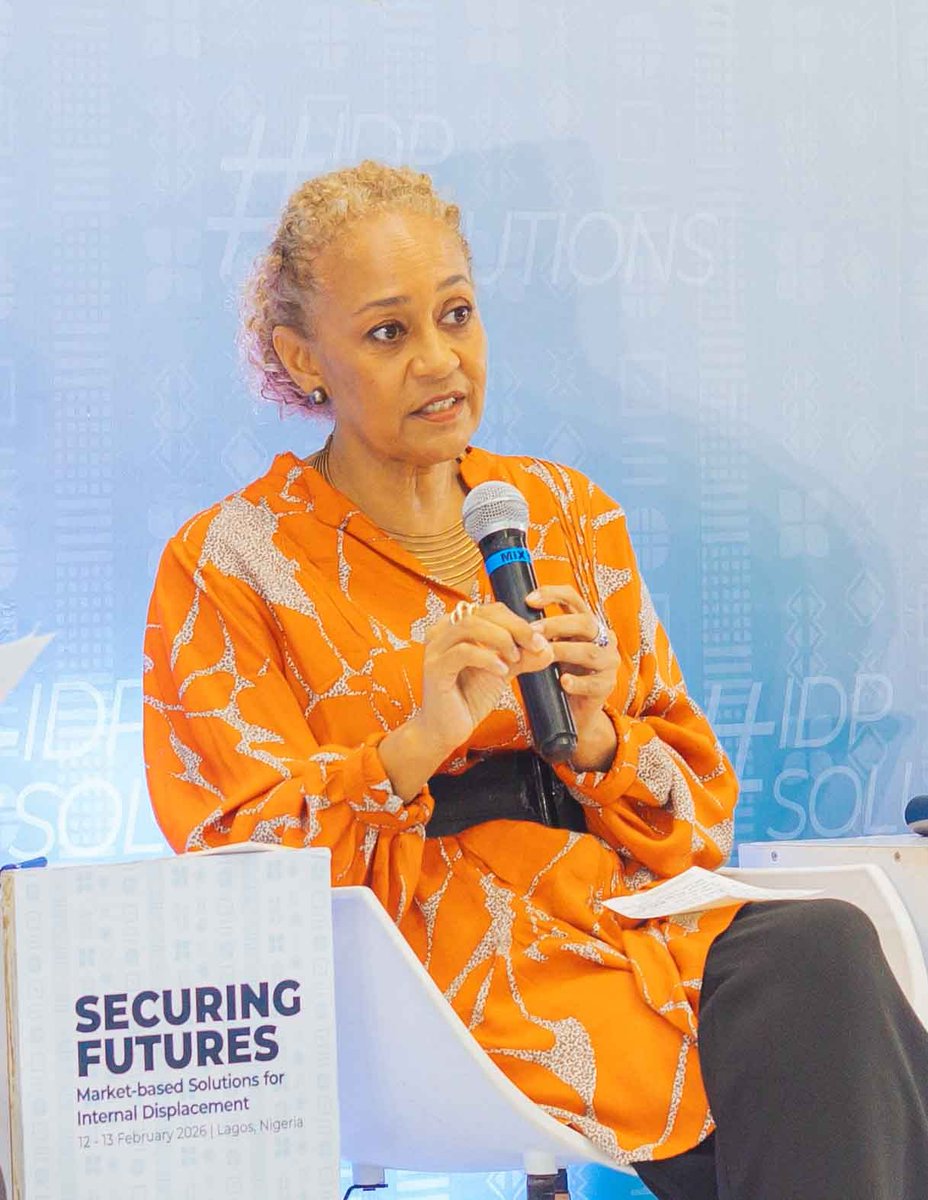 Cynthia Rowe tweet media