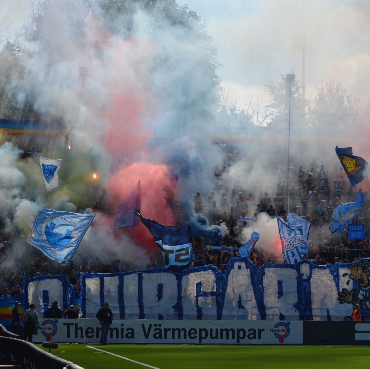 fritidsgårdens hela fotoalbum tweet media