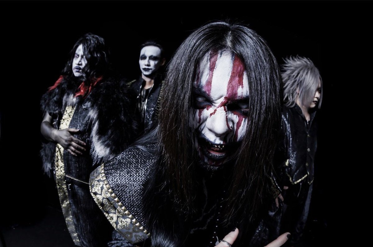 DEVILOOF tweet media