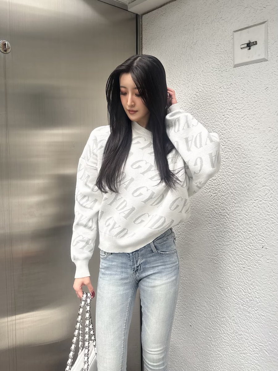 met_denim's tweet photo. 美人店員のmaiさん❽❷ https://t.co/jvt60KiB4F