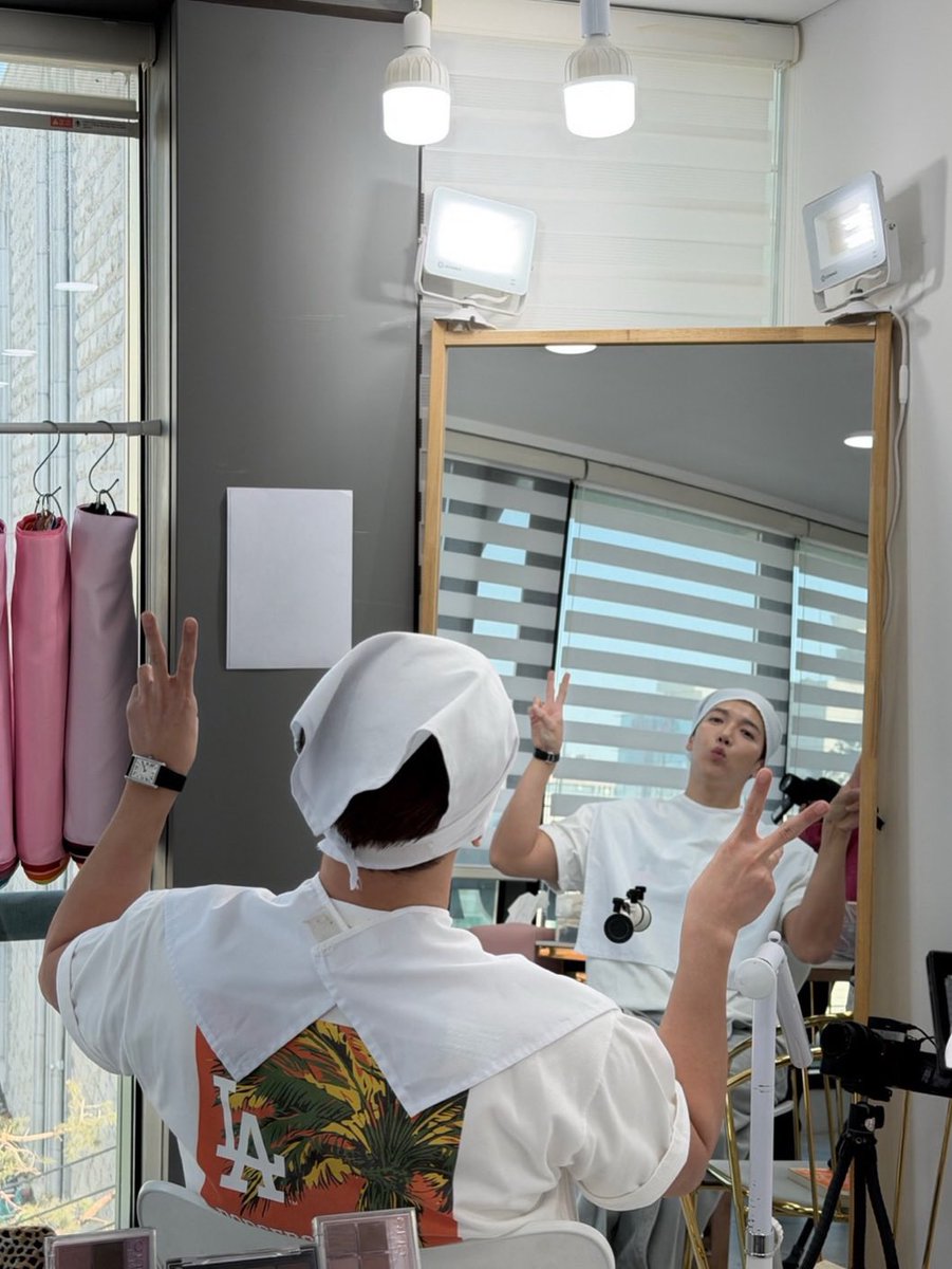 [real_2pmstagram] 260212

I found my colors!🎨

#JUN_K #ジュンケイ #준케이 #2PM
instagram.com/p/DUp1oV0Eghk/