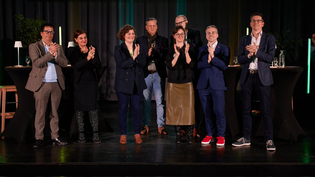 Vula Tsetsi tweet media