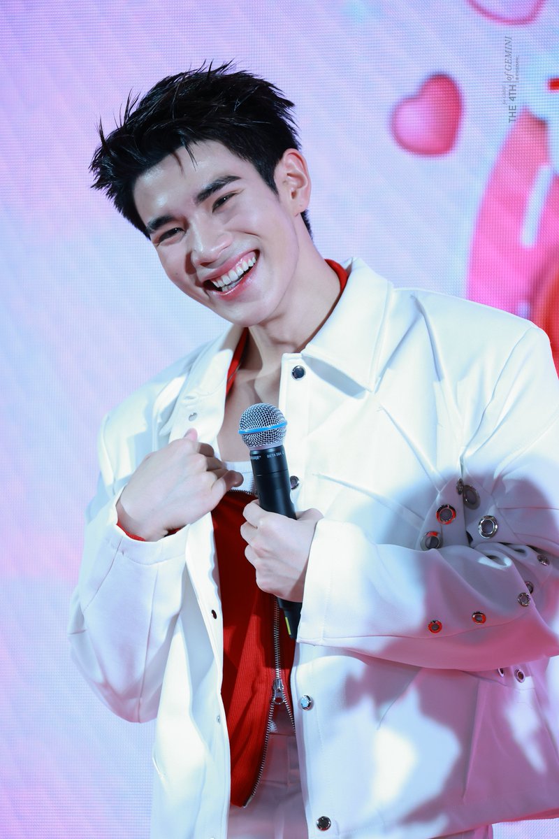 ยิ้มนี้แหละที่แม่รอ 🥹🤍

TOYOTA x FOURTH
#TOYOTADRIVEFININLOVExFourth
#Fourthnattawat #โฟร์ทณัฐวรรธน์