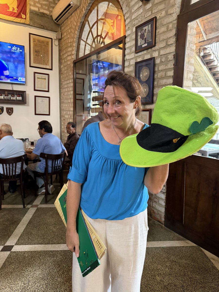 Larry Leprechaun tweet media