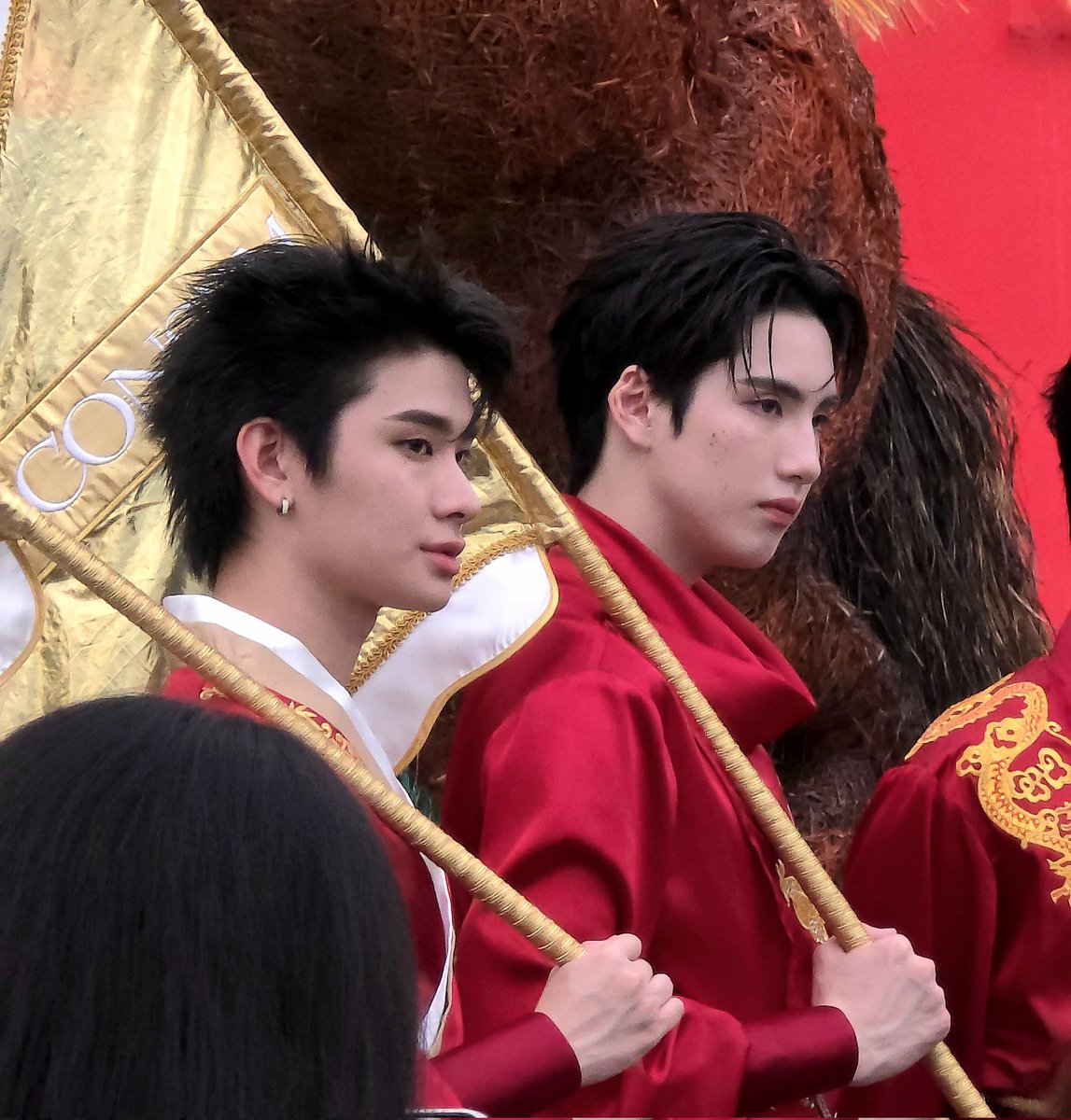 โหตี๋ 

#BUSCNYatICONSIAM