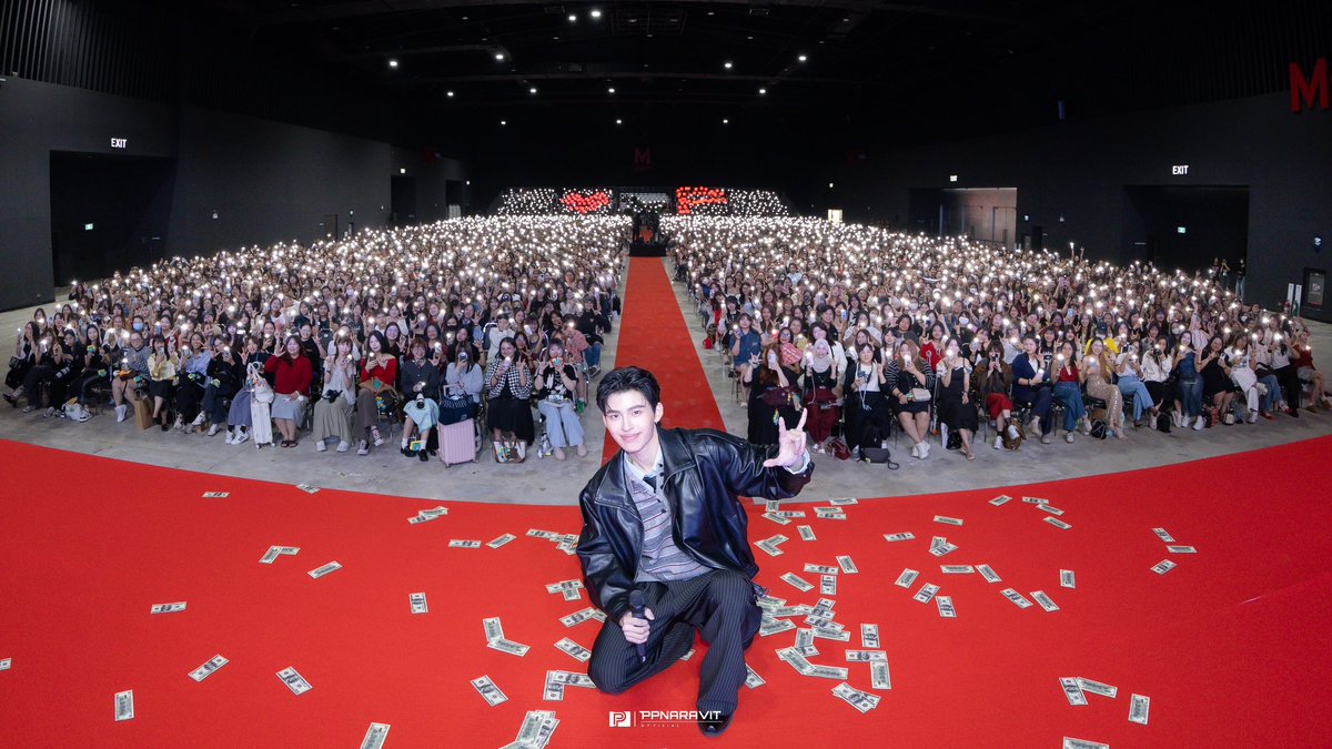 A•M LIGHT BOX tweet media