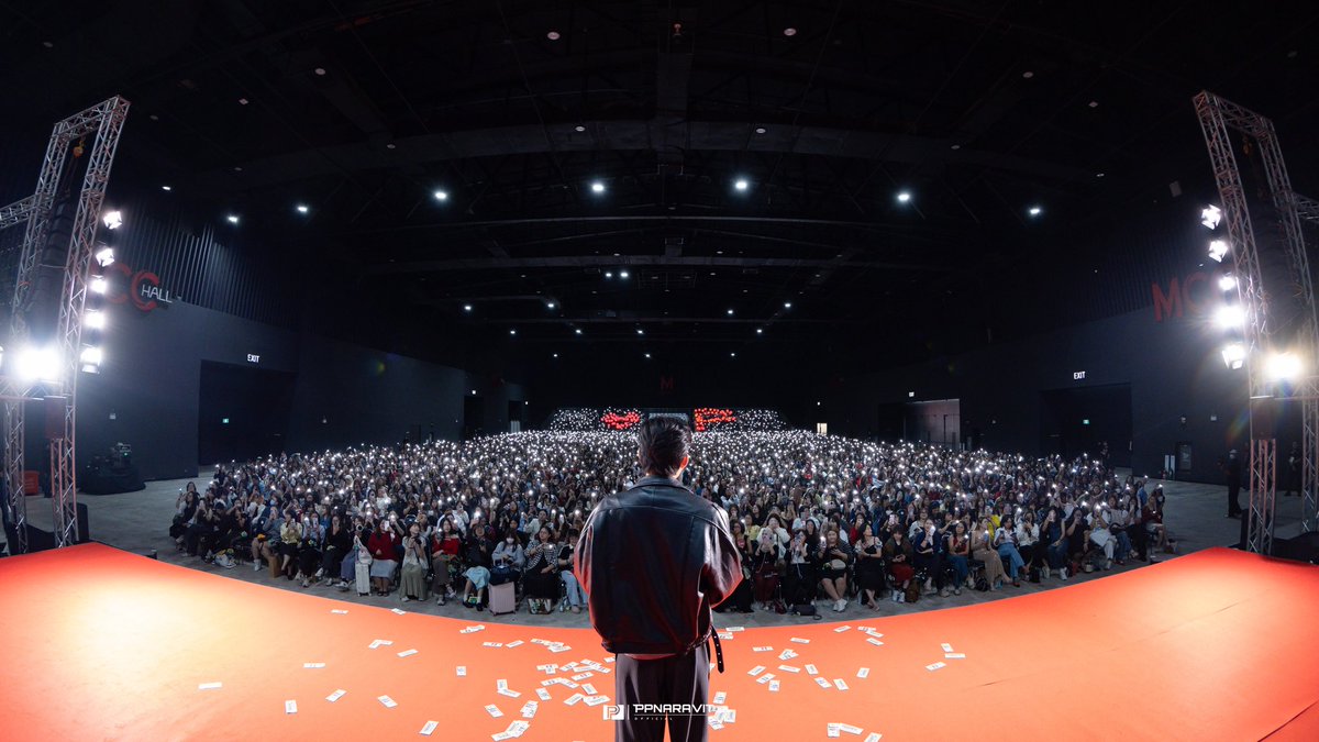 A•M LIGHT BOX tweet media