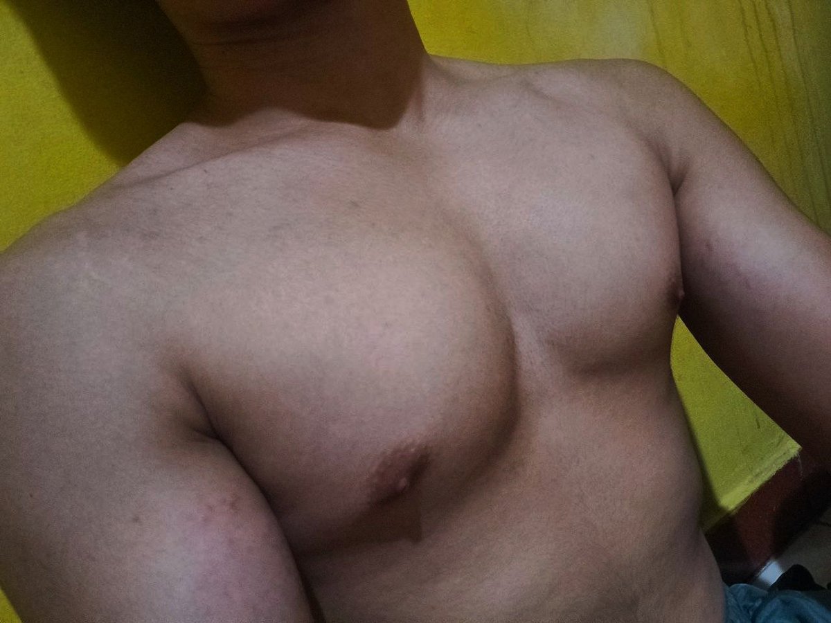 BUKAN BASE RATED tweet media