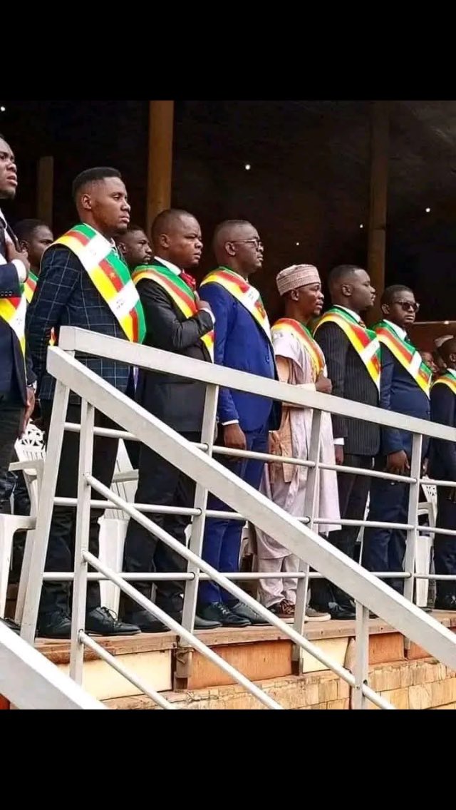 jonass_ava's tweet photo. Voilà les députés juniors du Cameroun de 15 à 18 ans. Comme ça yesss https://t.co/pRdycrFxcZ