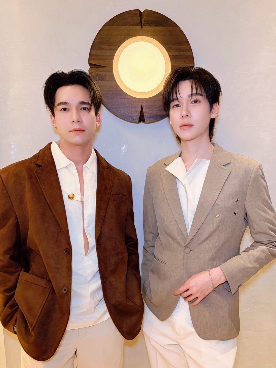 “แม้ก” <a href="/mmaxmaxxxx/">MMAX</a> และ “โอม” <a href="/ohmkrit/">ohmkrit</a> พร้อมแล้วสำหรับร่วมงาน Veuve Clicquot ✨️

#VeuveClicquotxMaxxOhm