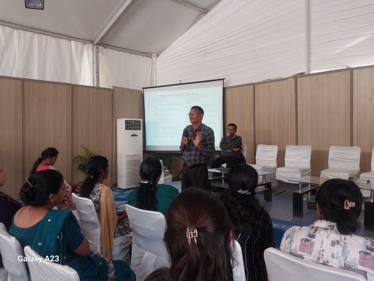 MSME Schemes Presentation &amp; Udyam Registration Drive
MSME DFO, Karnal delivered a presentation on various MSME Schemes at the Saras Aajeevika Fair 2026, Gurugram. 
In addition, a Two-Day Udyam Registration Drive was conducted .
#MSME
#UdyamRegistration
#SarasAajeevikaFair2026