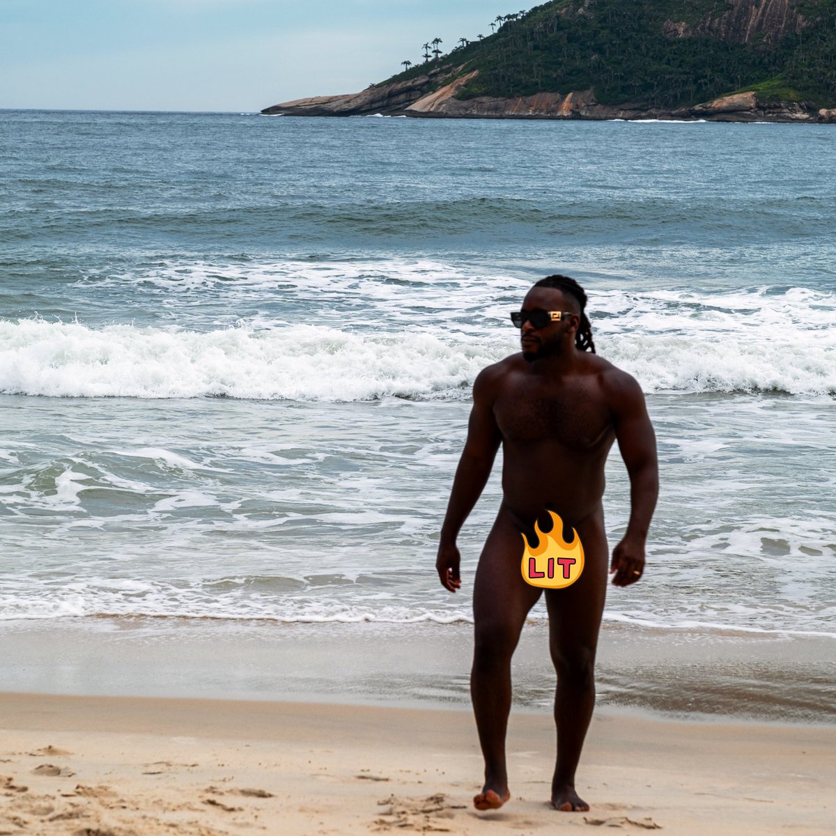 Naked Newbies tweet media