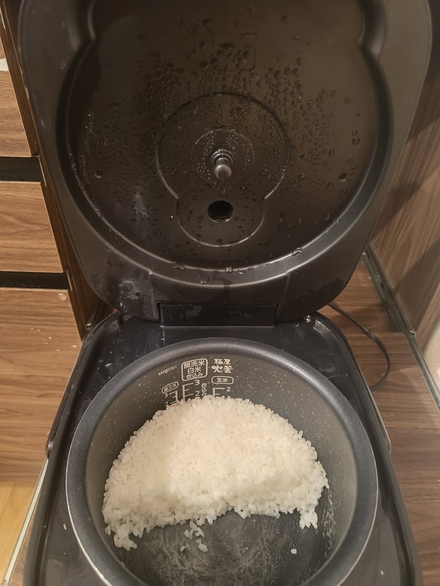 GINKOฅ^•👅•^ฅ tweet media