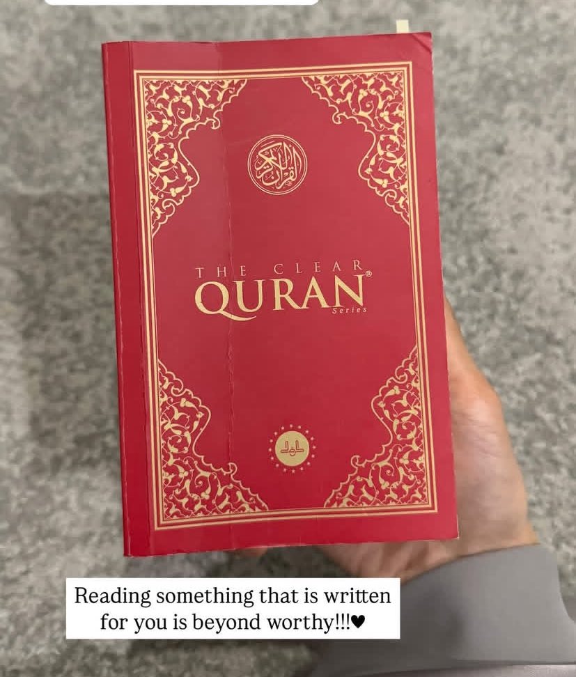 guys mau tanya dong, kalo ini tuh ada terjemahan indonesia nya juga ga ya?