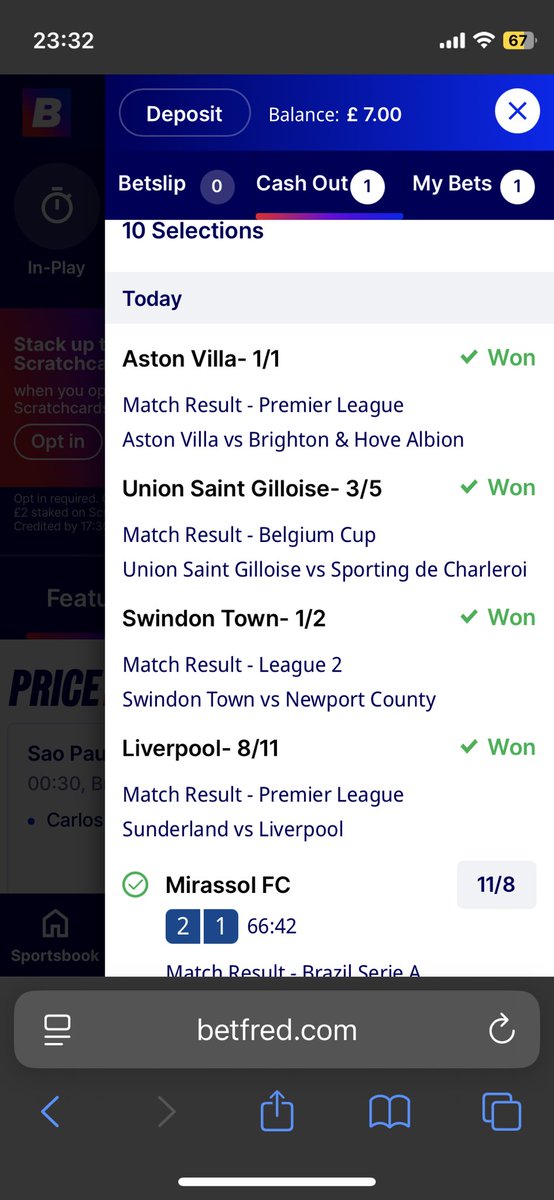 Astro67G's tweet photo. @Betfred can you please explain what the heck you are doing g with my accumulator here 😡
Why did it say £19 returns and also only offer £12 cashout after 5 results were up ! https://t.co/XiHfFOHM6r