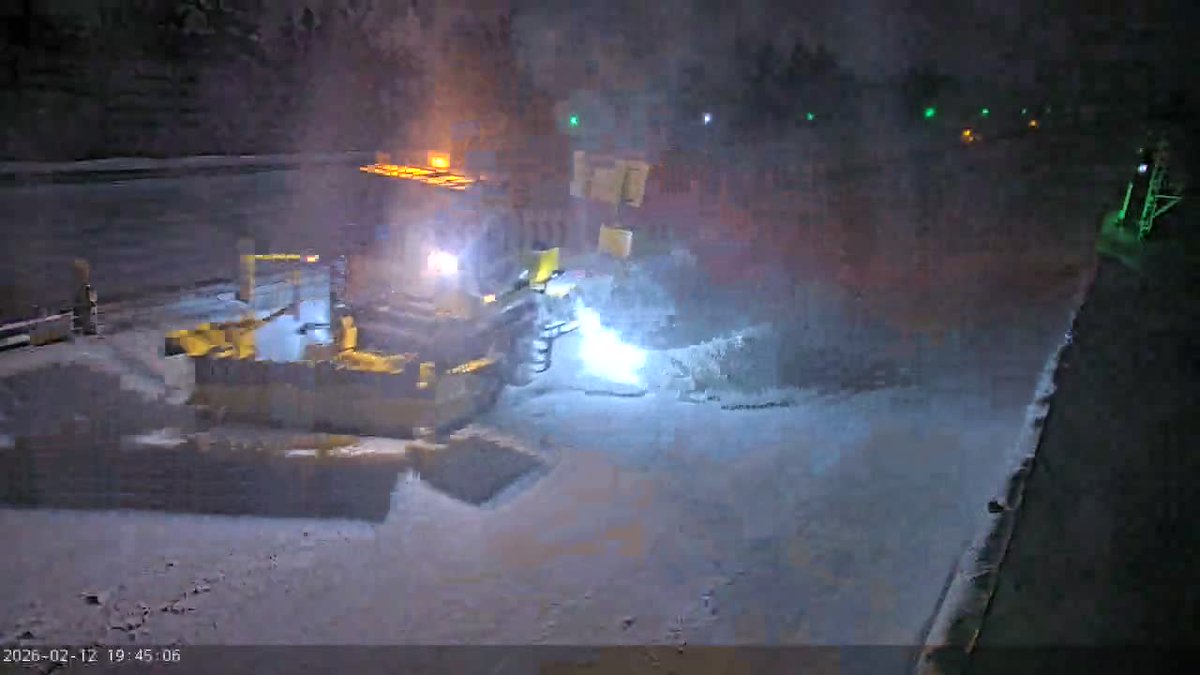 吹雪による通行止めを実施している道央道 江別西IC～岩見沢IC（両方向