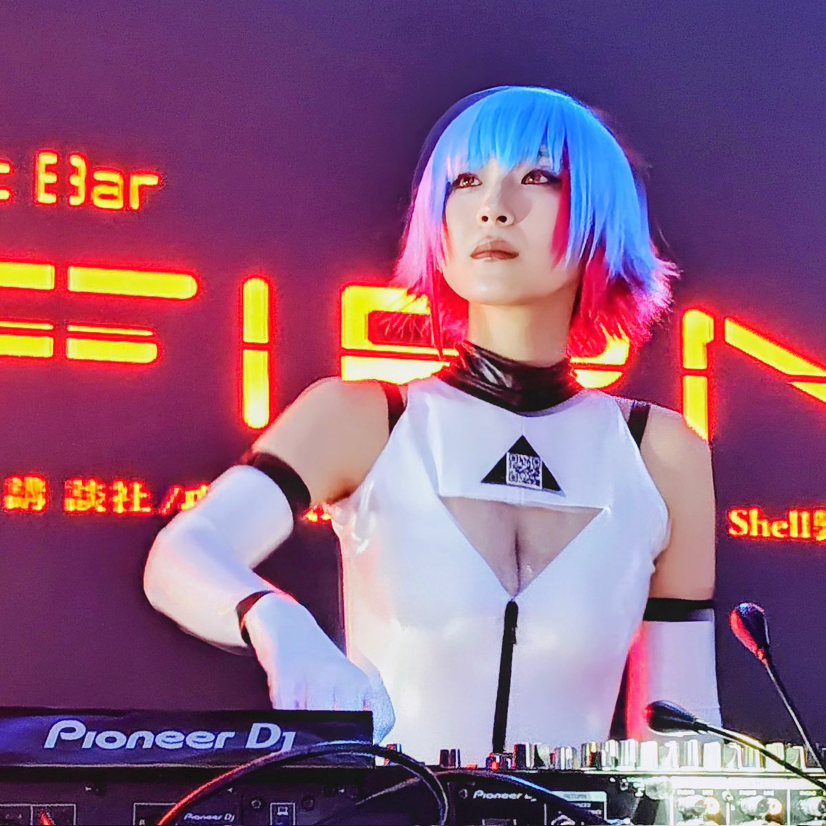 イリヤ・クブシノブ (@Kuvshinov_Ilya) / Posts / X