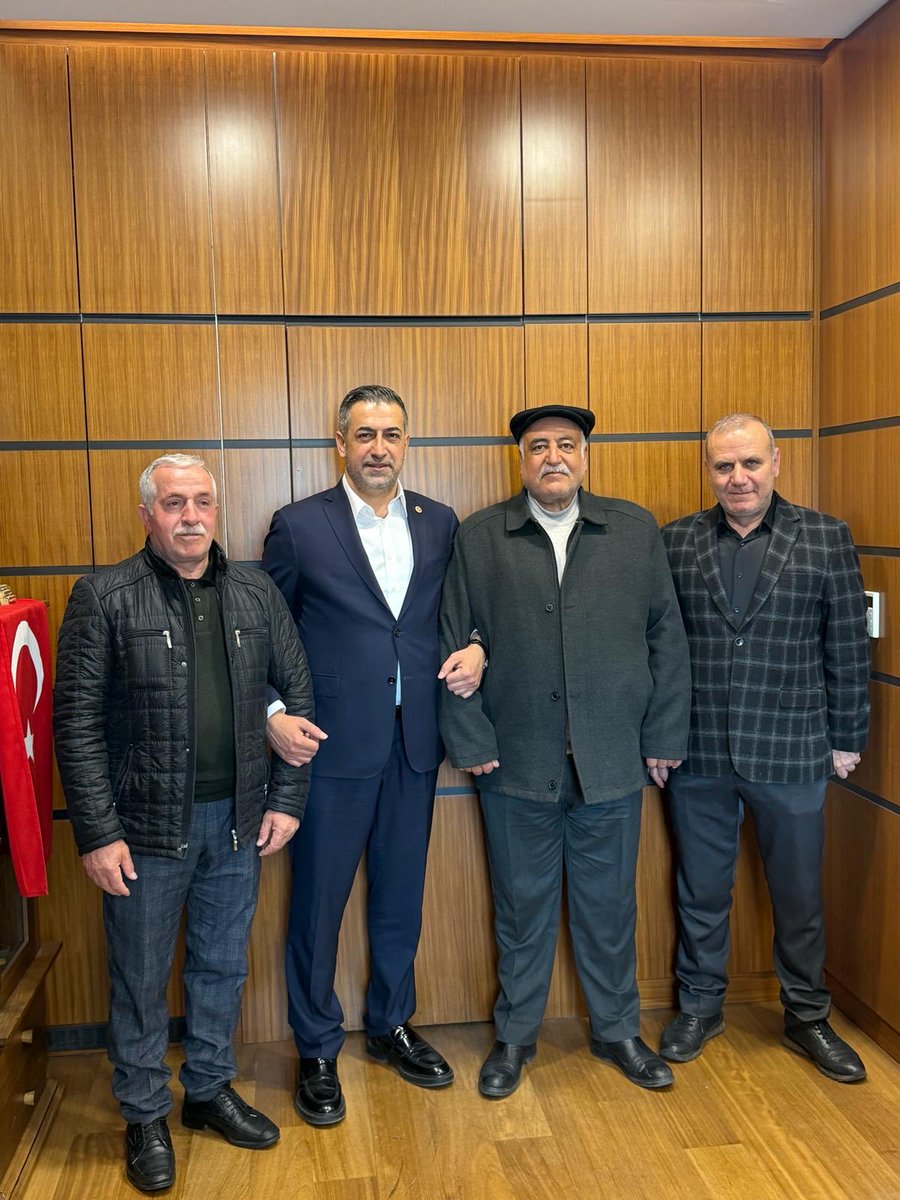 Değerli Ağabeylerim Sn.Mahmut Ergün, Sn.Mehmet Aslan ve Sn.İbrahim Hakkı Öz TBMM’de ziyaretime geldiler. 

Teşekkür ederim.