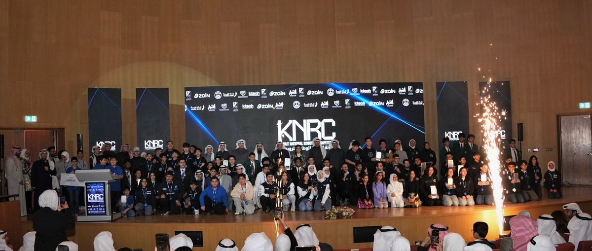 K_University's tweet photo. تحت رعاية معالي وزير الدولة لشؤون الشباب والرياضة
بطولة الكويت الوطنية للروبوتات تختتم دورتها الثالثة
 
د./ الجلاهمة: أتوجه بالشكر إلى جامعة الكويت على استضافة البطولة، وللهيئة العامة للشباب وجميع القائمين عليها
أ.د/ الميلم : استضافة الجامعة لهذا الحدث العلمي الوطني المرموق تعكس التزامها الراسخ بدعم المبادرات العلمية النوعية التي تسهم في تنمية قدرات الطلبة وصقل مهاراتهم في مجالات العلوم.

https://t.co/GMeX9enBuz

#جامعة_الكويت #مدينة_صباح_السالم_الجامعية #kuwait_university
