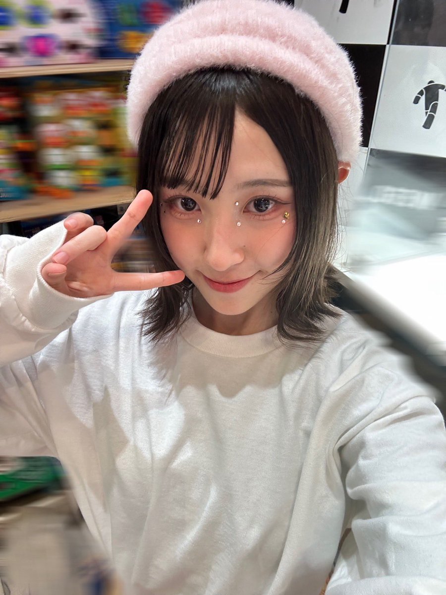 ロージークロニクル #島川波菜 （しまかわ はな） 去年デビューした