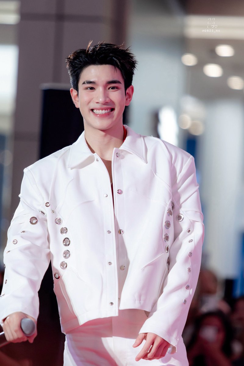 รอยยิ้มโฟ้ดสดใสที่สุดในโลกเลย

TOYOTA x FOURTH
#TOYOTADRIVEFININLOVExFourth
#โฟร์ทณัฐวรรธน์ #Fourthnattawat