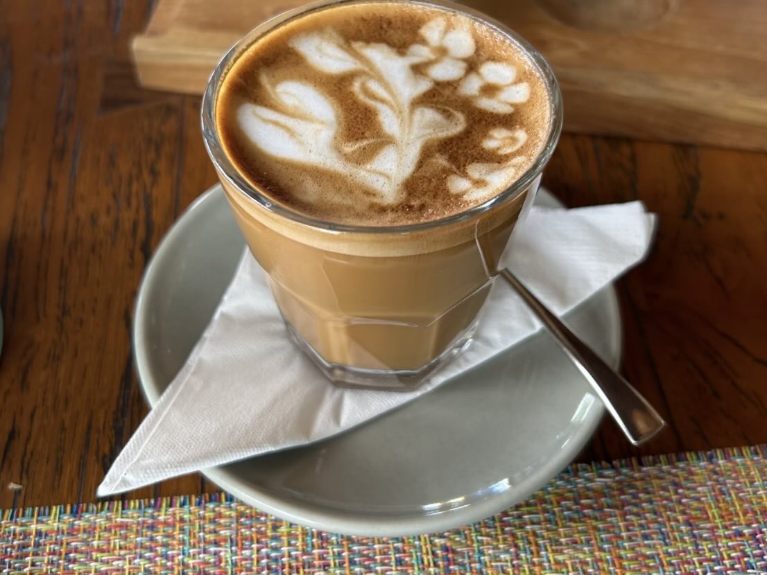 Absolutely agree!!! ❤️❤️❤️ Can hotels/resorts please start offering à‑la‑carte brekkie more often? I stayed at a resort in Bali where brekkie was à‑la‑carte, and recently at a resort in Cambodia that did the same. It was such a nice change. The brekkie was so pretty. 😍 #Travel