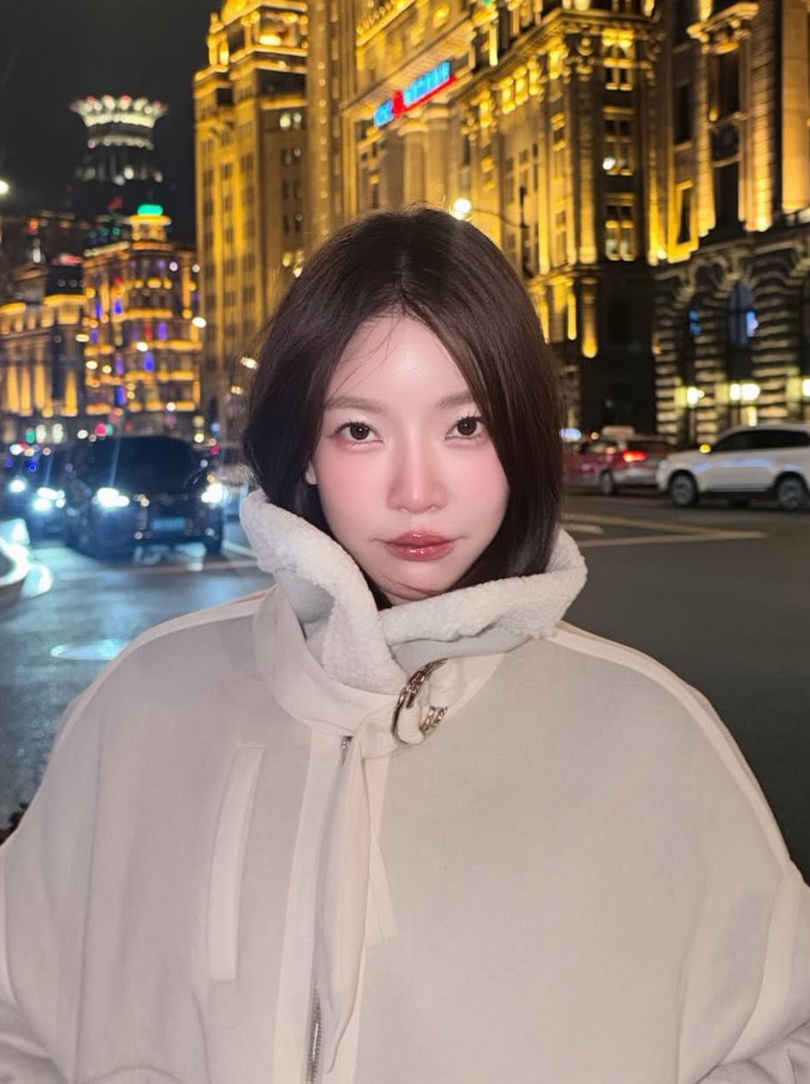 สวยขนาดนี้ได้ไงวะ