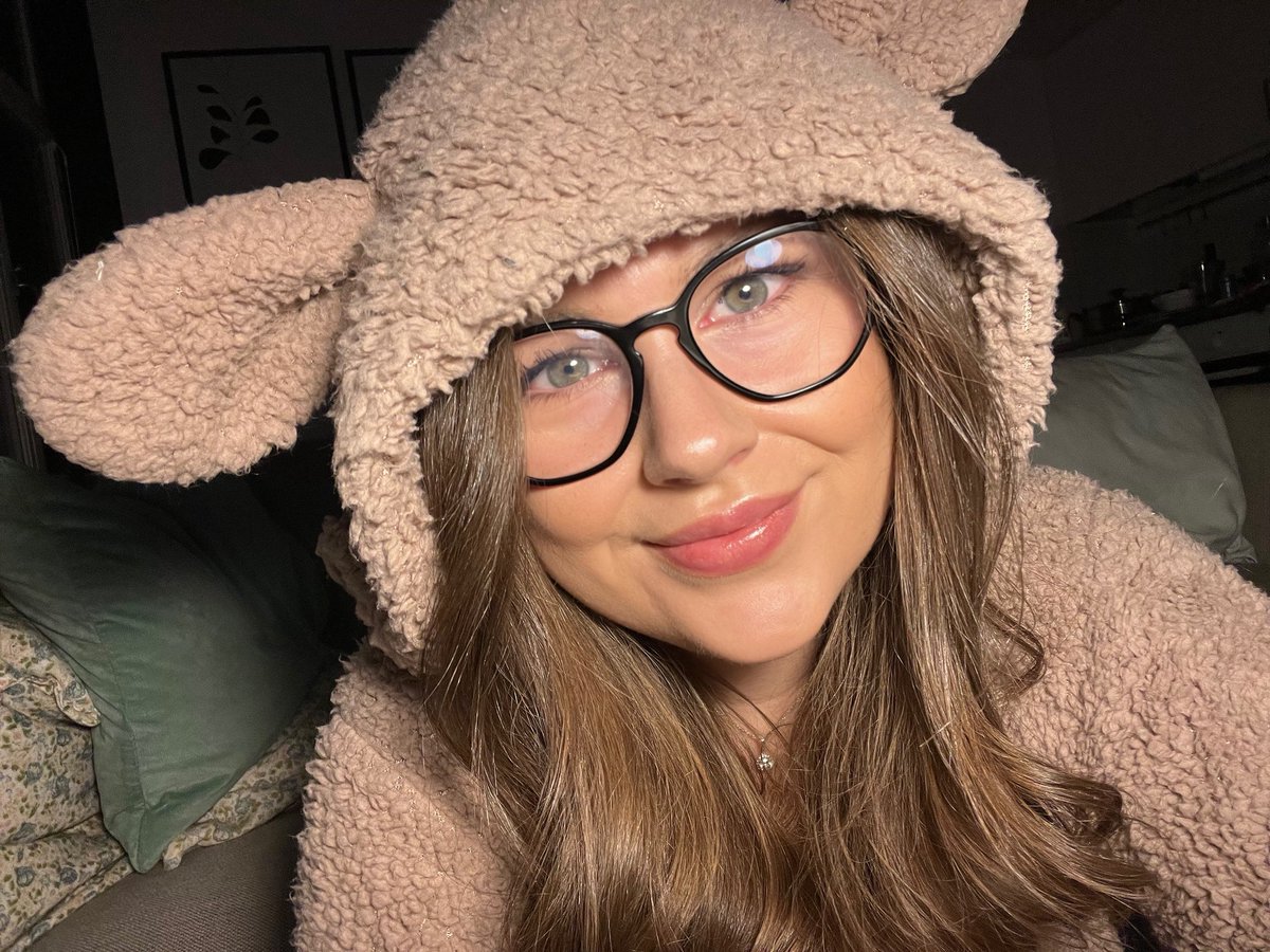 cult leader ella ✿ tweet media