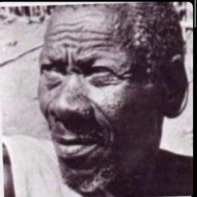 Ese ubundi kumenya Gitifu Sebatware uwariwe bikumariye iki wowe muturage urara ubyigana n’imifuka y’amakara ?