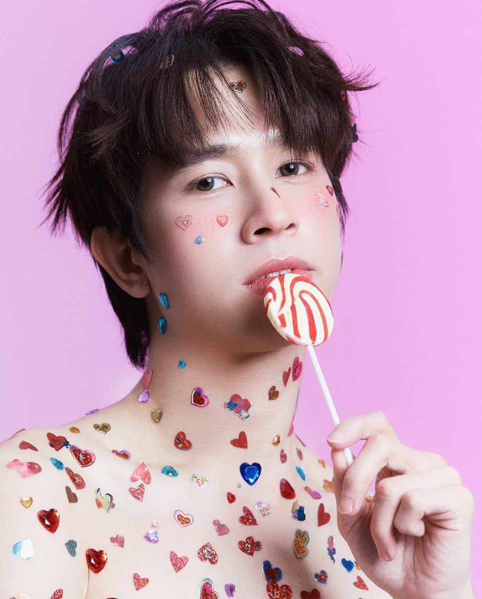 かわいい～ハートのシールだらけ😆💕🍭♥️🤍🩷
IG:fluke_natouch 
#เจ้าแก้มก้อน  #fluke_natouch