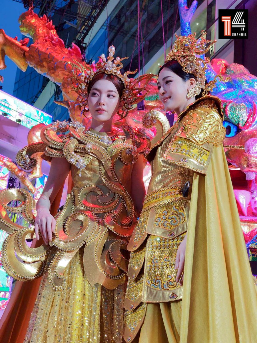 fourteenchannel's tweet image. สวยออร่ามากๆกับลุคของ “หลิง - ออม” ในงาน “𝐄𝐌 𝐃𝐈𝐒𝐓𝐑𝐈𝐂𝐓 𝐓𝐇𝐄 𝐆𝐑𝐀𝐍𝐃 𝐂𝐄𝐋𝐄𝐁𝐑𝐀𝐓𝐈𝐎𝐍 𝐎𝐅 𝐏𝐑𝐎𝐒𝐏𝐄𝐑𝐈𝐓𝐘 𝐂𝐇𝐈𝐍𝐄𝐒𝐄 𝐍𝐄𝐖 𝐘𝐄𝐀𝐑 𝟐𝟎𝟐𝟔”🐲♥️

LINGORM EMDISTRICT CNY2026
#EMDISTRICTCNY2026xLingOrm

#LingOrm #Linglingkwong #Ormkornnaphat…