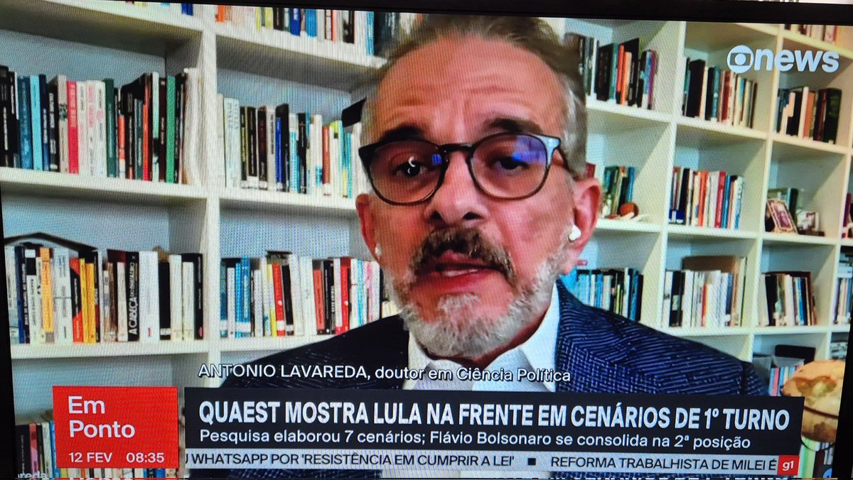 Excelente a entrevista do <a href="/LavaredaAntonio/">Antonio Lavareda</a> no Em Ponto, à <a href="/MonicaWaldvogel/">Mônica Waldvogel</a> e colegas. O Melhor olhar sobre pesquisas. Com fundamento, longe do pitaco. Resgatem, vale muito.