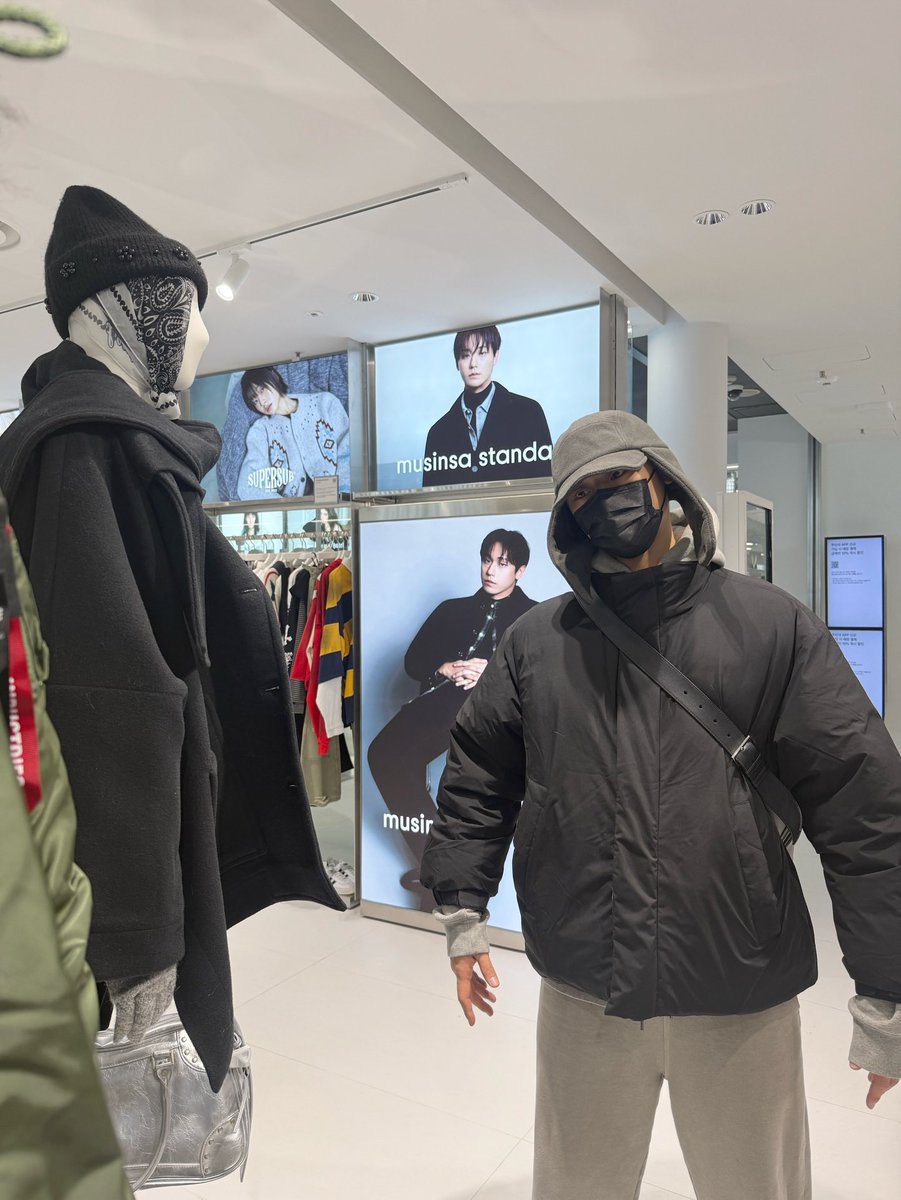 𝗦𝗛. tweet media