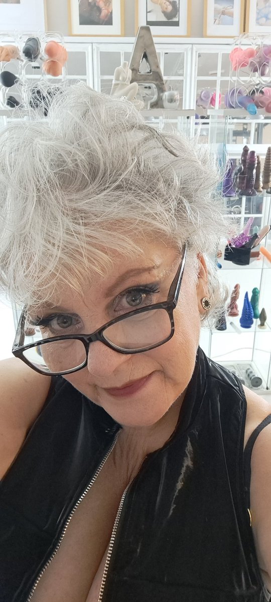 Hope you all have a great valentines this weekend 💗 
#Mistress #Plymouth #Devon
make sure to love yourself. Your worth it.