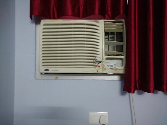 Bought a Fifth Hand Ac for My Parents Room From my First Salary 🥹

However we live in kashmir No need of Ac