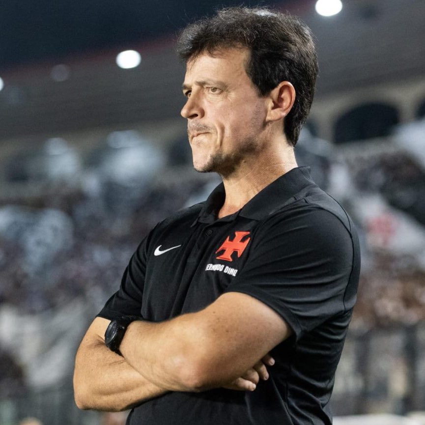 golsdobrasil1's tweet image. Fernando Diniz como treinador no Brasileirão:

84 vitórias
85 derrotas

🤯

Via: @365ScoresBR 
📸 DELMIRO DOS SANTOS JUNIOR/Mochila Press/Gazeta Press