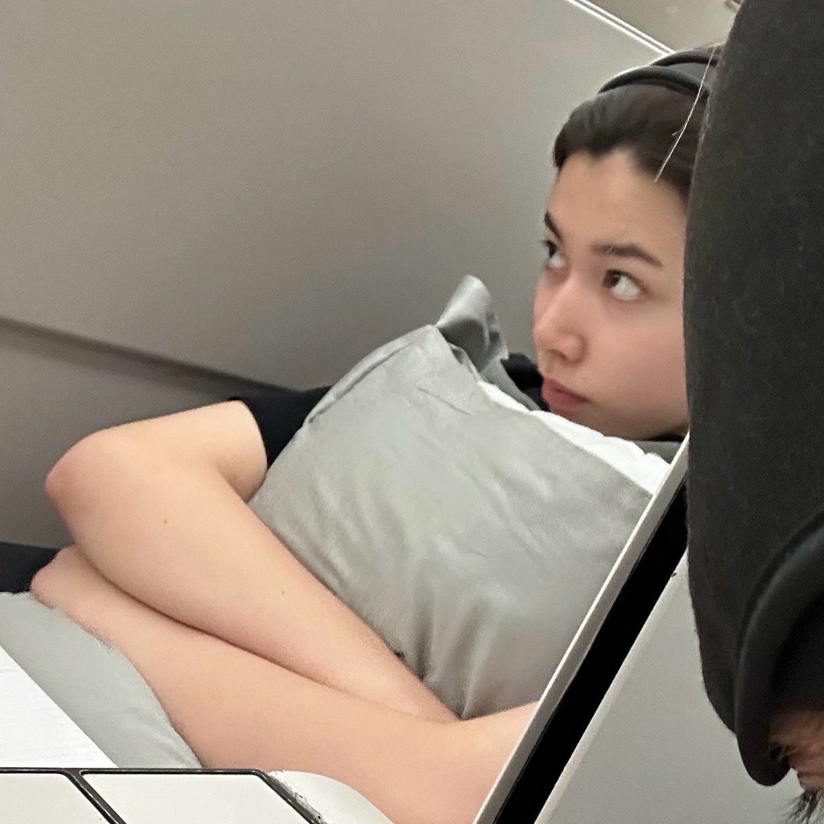 คนโดนยึดไอแพด 😾