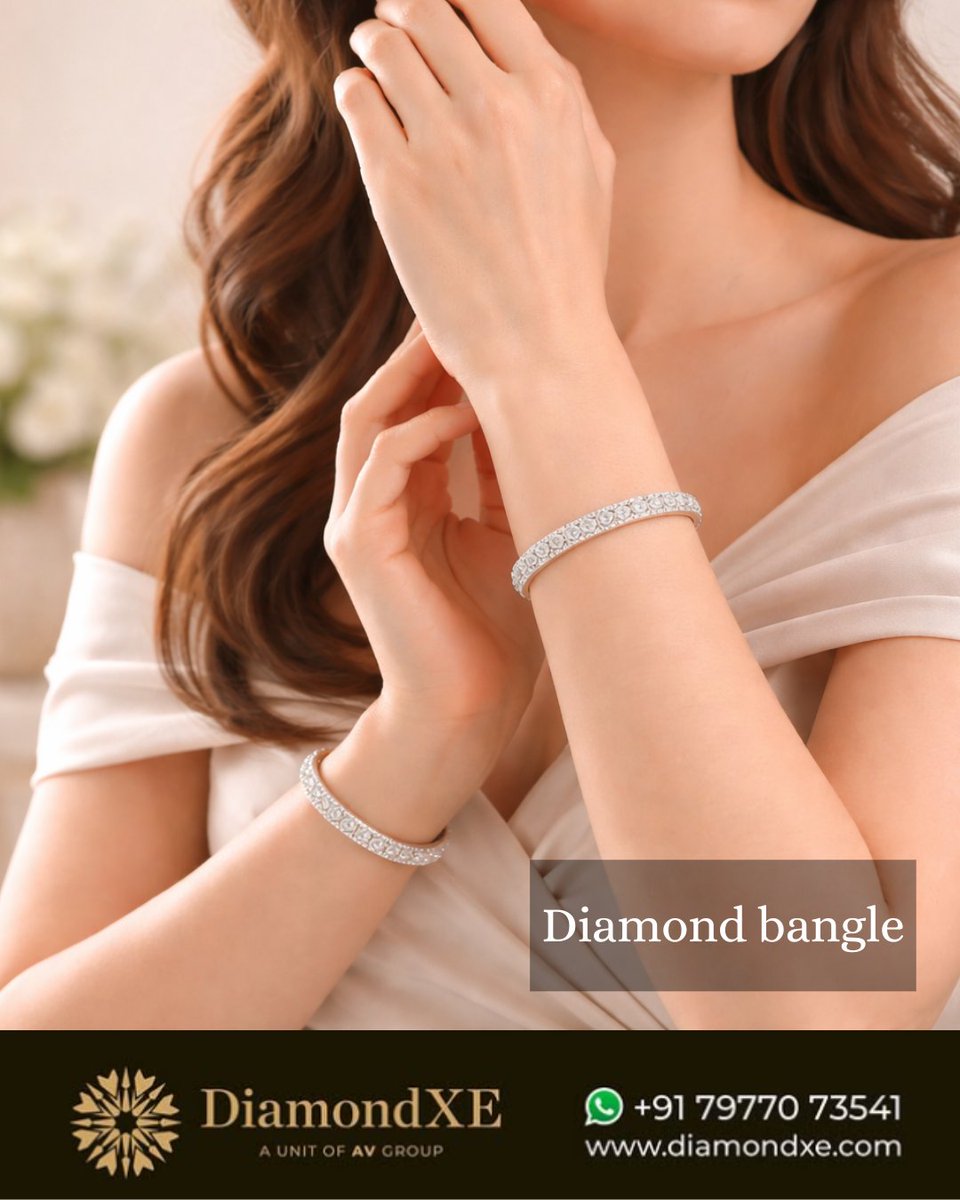 Diamondxe_India's tweet image. Stop saving your diamonds for "someday."
From morning meetings to late-night dinners, discover diamond bangle designs built for strength AND style.  Learn more: diamondxe.com/blog/diamond-b…

#DailyWearDiamonds #FineJewelry #DiamondBangles #LuxuryBangle #diamondjewellery