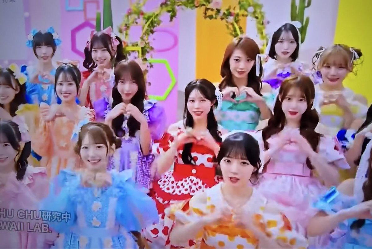 MetalOnDragon's tweet image. 4月のエコバに備えて、Echoes信者の自分は"しょうがないので"⁉️
カワラボ特集を録画して予習🧐💢
こうやって沼に落ちるやつ多いんだろうな😅💕まぁ当日はEchoes信者もカワラボ信者も仲良くやりましょう👍🎸💗
#CENTRAL_FEST 
#EchoesBaa2026 
#CANDYTUNE 
#CUTIESTREET 
#KAWAIILAB