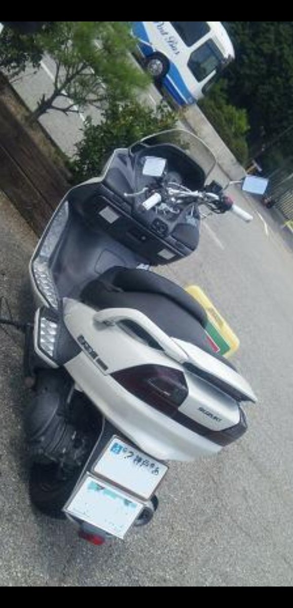 ちなみにバイク歴は、ライブディオZX→スカイウェイブタイプS