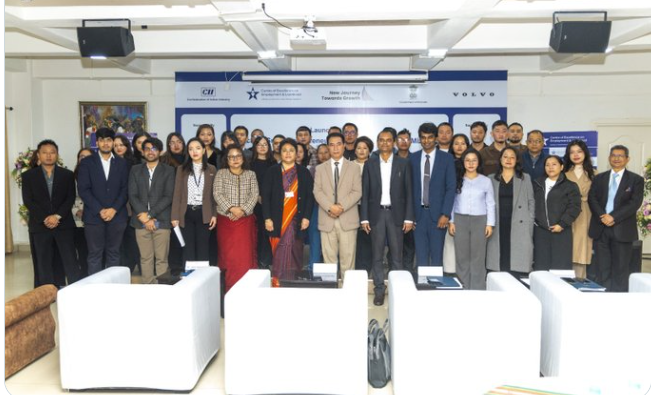 Zothanchhu11096's tweet photo. Big move for #Mizoram! 
The state has launched a one-year #MSME  capacity-building drive to empower entrepreneurs and strengthen local industries.🌱
A strong step towards self-reliance and economic growth.#Entrepreneurship #EconomicGrowth #NortheastIndia #Nifty50 #tradingsoftware https://t.co/seSXCzSOiF