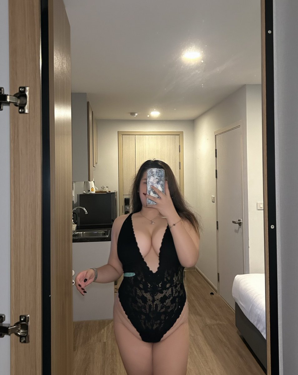 clingyclingy_'s tweet photo. Baju dinas malam jumat✨ https://t.co/gPG8WpABvV
