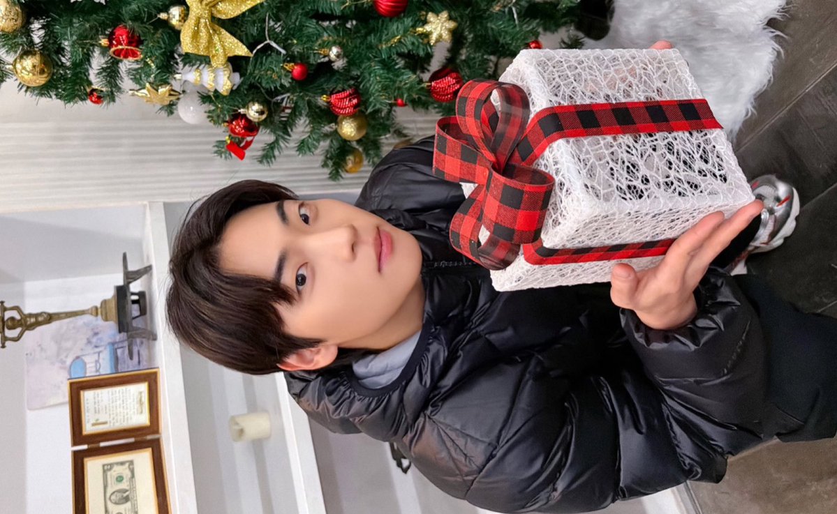 Gogoetion's tweet image. ⚠️ 사기 주의 ⚠️

'여성을 위한 발렌타인데이 선물은 화장품이나
핸드크림을 추천'이라는 루머가 돌고 있습니다만,
절대 믿지 마세요 ‼️

여성이 정말로 원하는 것은 ⬇️⬇️⬇️