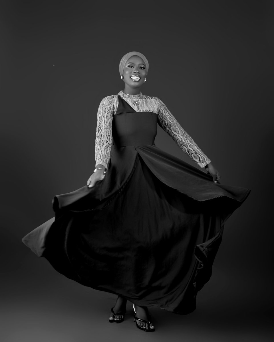 Nasshot_'s tweet photo. Islamiyah portrait 😍

Photograph by me📸

  📍Lagos. https://t.co/jU2XDElm2r