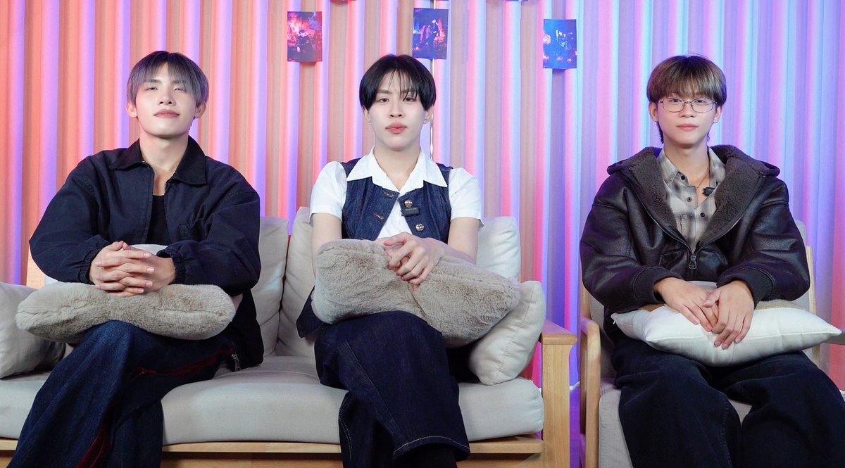 👀 รายการมาแล้วค้าบบ มาดู #MINthanakrit #APOwachirakon และ #OTTOsippavitch เม้ามอยกัน ~

🔗: youtu.be/Z8IX5WIsWxA?si…

🗂️ ขอบคุณรายการ สำเนาถูกด้อม (Verifans) ช่อง <a href="/themangozero/">MangoZero</a> ด้วยครับที่ชวนพวกเราทั้ง 3 คนมาร่วมพูดคุยแชร์โมเม้นต์น่ารัก ๆ และเล่นเกมสนุก ๆ ในครั้งนี้ด้วยนะครับ 🥭