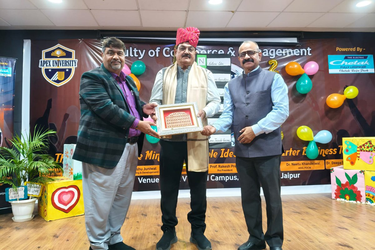 Apex University tweet media