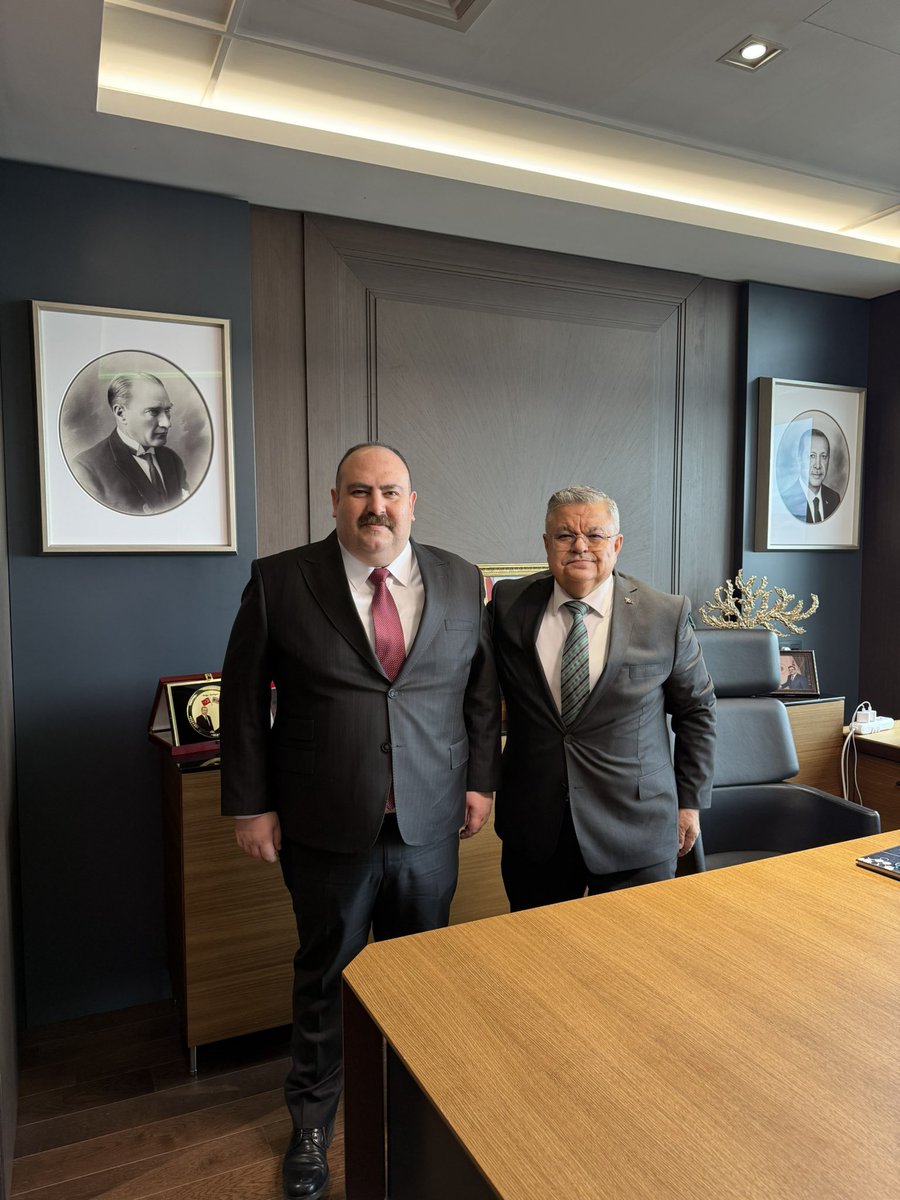 İLBANK Yönetim Kurulu Üyesi, kıymetli büyüğümüz Sayın Selim YAĞCI’yı makamında ziyaret ederek Belediyemiz tarafından ilçemizde yapımı devam eden ve yapılacak projelerimiz hakkında istişarelerde bulunduk.

Değerli ağabeyimiz, İLBANK Yönetim Kurulu Üyesi Sayın Selim YAĞCI’ya
