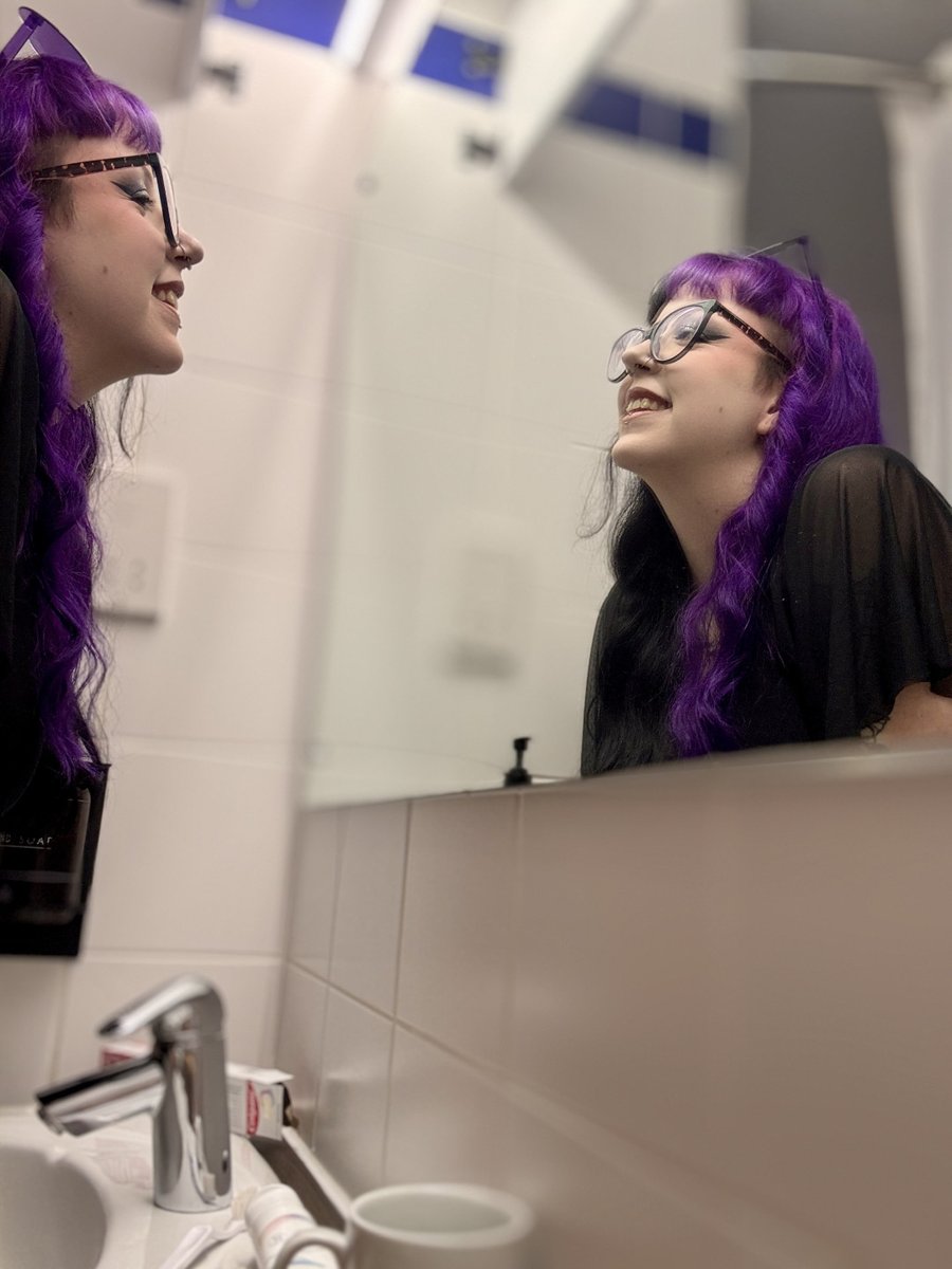 I seeeee youuuuuu #namelessghulehof #alternative #goth #girly #gamer