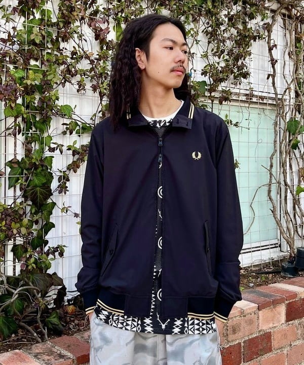 FRED PERRY × BEAMS〉上品さとUKテイストが共存する別注ブルゾン